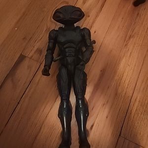 MARVEL COLLECTABLE TOYS LOT OF 6